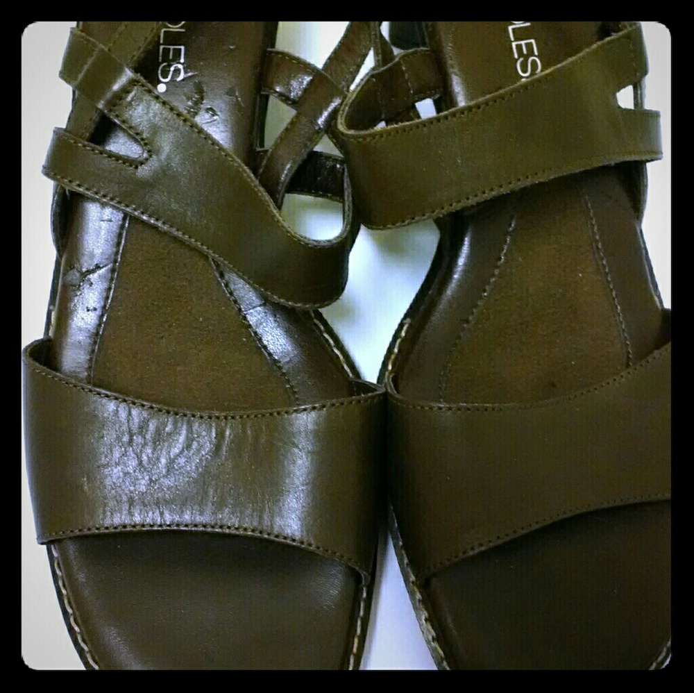 $21 Shoes 100% leather bundle  3